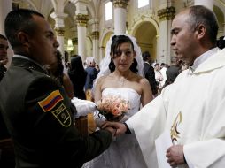 Cada año más de 113 mil niñas entre los 15 y 18 años se casan en México. ARCHIVO /