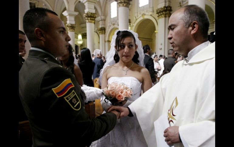 Cada año más de 113 mil niñas entre los 15 y 18 años se casan en México. ARCHIVO /