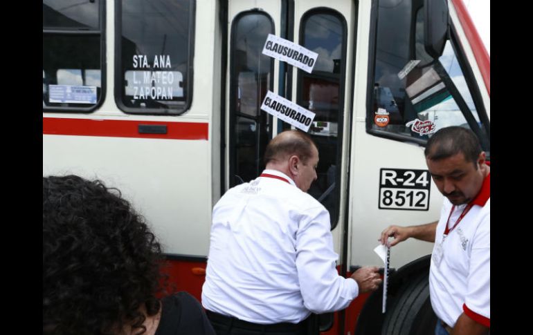 Del operativo de la ruta 24 resultaron dos unidades clausuradas, así como las oficinas de la base.  /