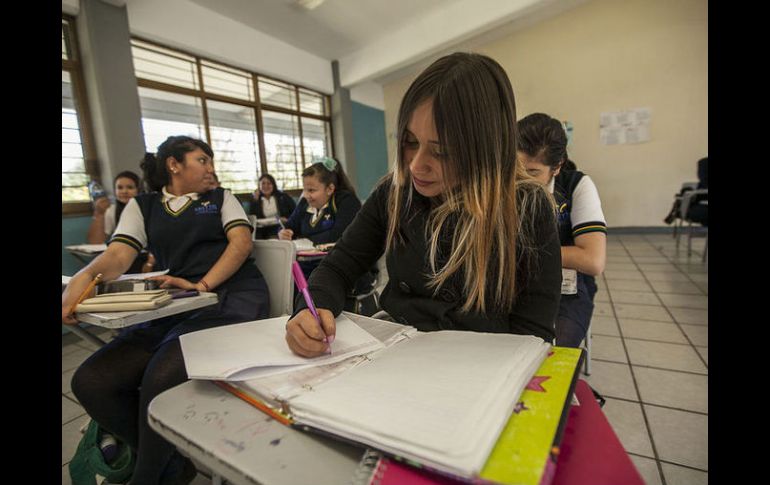 Jalisco Cómo Vamos. Los jaliscienses tienen buena opinión del sistema educativo  y de los maestros. ARCHIVO /