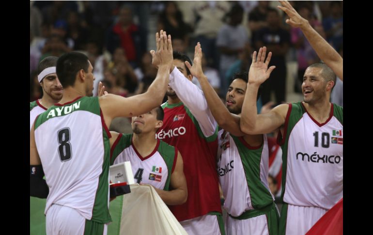 Gustavo Ayón fue parte del equipo que consiguió el histórico boleto al Mundial. ARCHIVO /