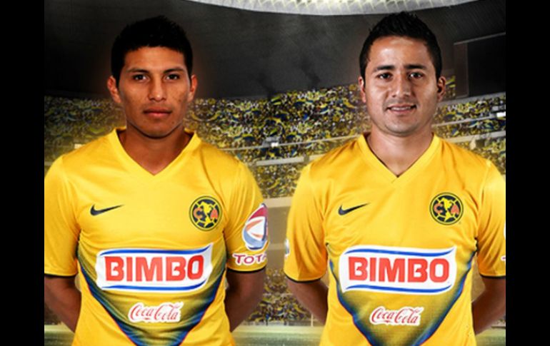 Moisés (i) y Osmar fueron negociados por la directiva azulcrema durante el draft. Twitter: @CF_America. ESPECIAL /