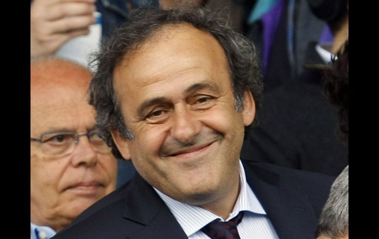 Michel Platini busca ser presidente de FIFA y ha comenzado su campaña. ARCHIVO /