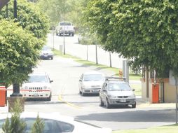 El operativo se realizó en un fraccionamiento ubicado en la avenida Paseo del Acueducto, en Zapopan.  /