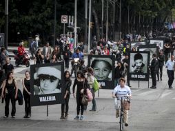 Alrededor de 400 manifestantes partieron del Ángel de la Independencia para luego arriban al Zócalo capitalino. SUN /