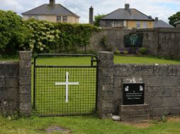 Convento de Tuam, que entre 1925 y 1961 albergó a madres solteras y a sus hijos. AP /