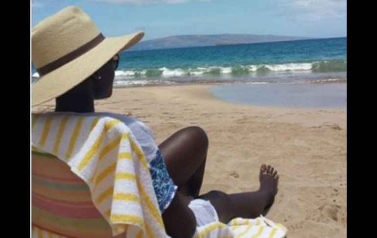 La actriz compartió una fotografía en donde ya se encuentra en Wailea, esperando la premiación. INSTAGRAM: @lupitanyongo. ESPECIAL /