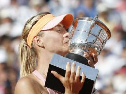 Fue un partido épico al que sólo le faltaron dos minutos para convertirse en la final femenina más larga de Roland Garros. EFE /