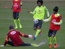 Los jugadores brasileños en un entrenamiento en Granja Comary. AFP /