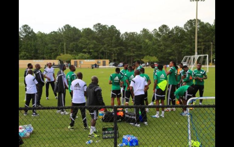 El equipo en su último entrenamiento, antes de viajar a Brasil. ESPECIAL /