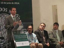 Alfredo Castillo habla en el evento de entrega de certificados del Programa Nacional de Auditoria Ambiental. TOMADA DE @Comisionadomich  /