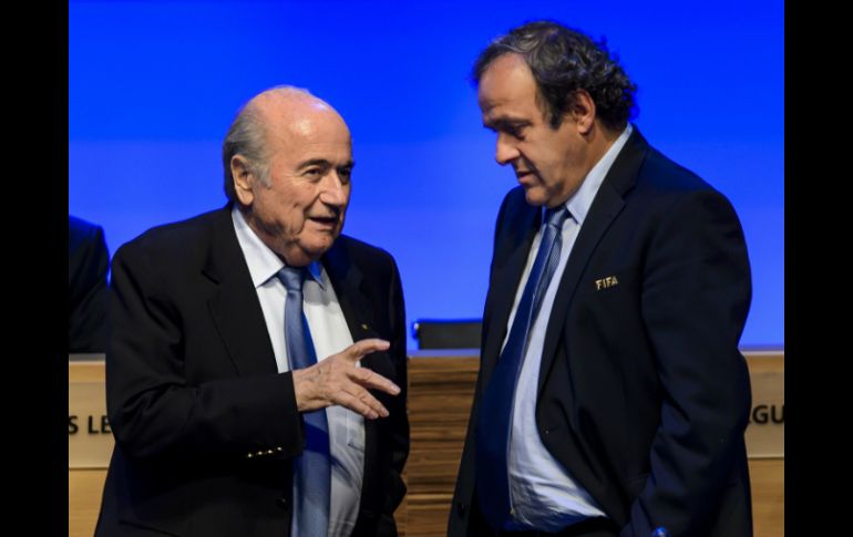 Platini y Blatter se encuentran en Brasil, a la espera de la Copa del Mundo. AFP /