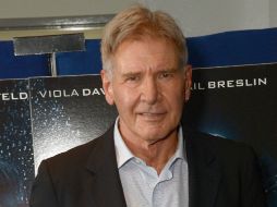 Ford retoma su papel de Han Solo en la nueva película de la franquicia. AP /