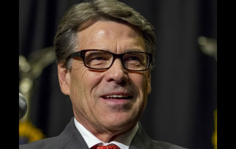 Rick Perry afirma que una persona puede tener la voluntad de no ser homosexual. ARCHIVO /