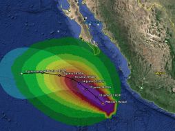 'Cristina' se localiza a 465 kilómetros de Manzanillo, Colima. TOMADA DE @conagua_clima  /