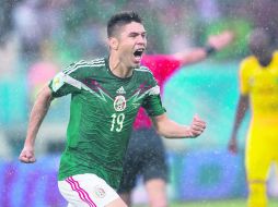 El talismán del 'Piojo'.Oribe Peralta grita el gol que tiene a México en la pelea para avanzar a la siguiente fase. MEXSPORT /