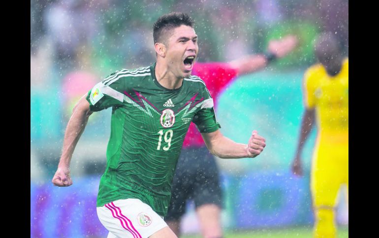 El talismán del 'Piojo'.Oribe Peralta grita el gol que tiene a México en la pelea para avanzar a la siguiente fase. MEXSPORT /