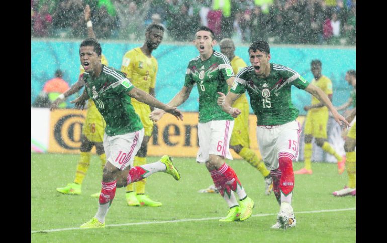 El grito de gol transmutó dos veces en reclamos en la garganta de Giovani dos Santos. MEXSPORT /