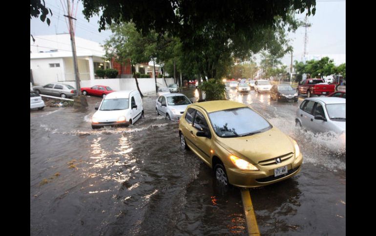 El Programa de Manejo Integral de Aguas Pluviales (Promiap) podría dar solución a las inundaciones. ARCHIVO /