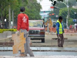 Los retrasos más llamativos son en el arroyo vehicular, desde Guadalupe Zuno hacia Vallarta. ARCHIVO /