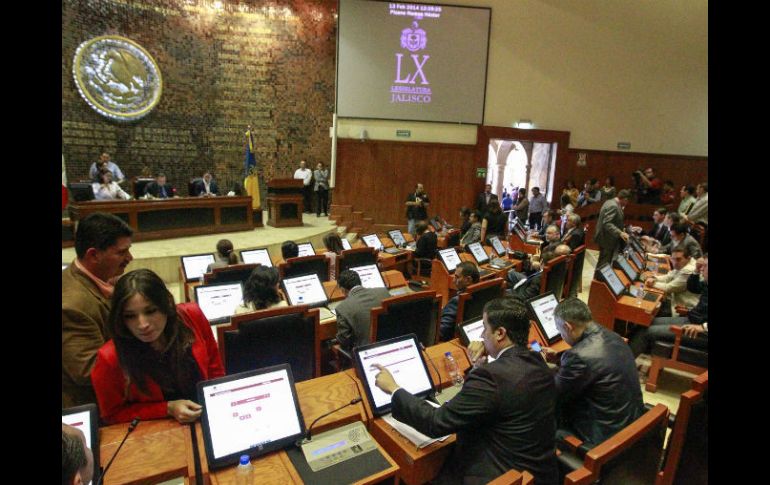 Los empleados del Poder Legislativo tienen derecho a dos aumentos. ARCHIVO /