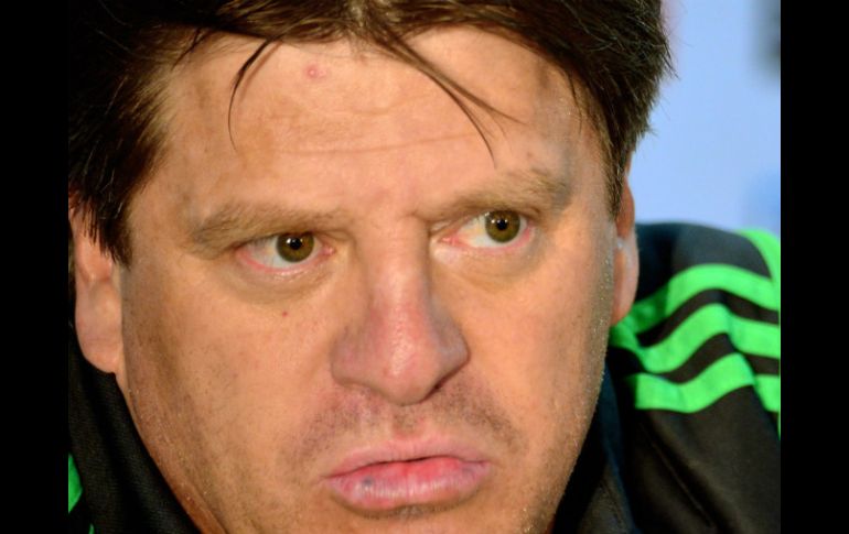 Miguel Herrera afirma que su equipo buscará salir con el triunfo ante Croacia. AFP /