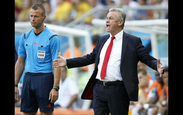 Ottmar Hitzfeld durante el enfrentamiento de Suiza y Francia. EFE /