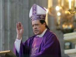 El cardenal Norberto Rivera asegura que la idiosincrasia del mexicano parece no entenderse sin la transa y el chanchullo. ARCHIVO /