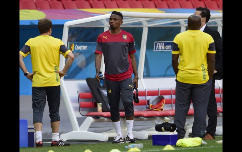 El futbolista asegura que a pesar de la mala actuación que tuvo Camerún, él desea seguir jugando. AFP /