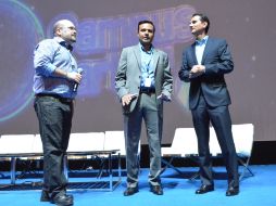 El alcalde de Zapopan, Héctor Robles, asiste al recorrido de medios del Campus Party 2014.  /