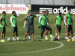 La Selección mexicana durante una sesión de entrenamiento en Santos. NTX /