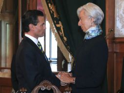 Enrique Peña Nieto mantiene una reunión privada con la directora del FMI, Christine Lagarde. AFP /