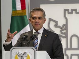 Mancera adelanta que se buscará una renovación en el parque vehicular de algunos vehículos oficiales. NTX /