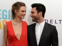 Levine asistió a la presentación de la película con su pareja, la modelo Behati Prinsloo. AFP /