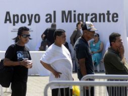 Los delincuentes cruzaban aproximadamente a 400 migrantes; reciben a policías a balazos cuando se aproximan. ARCHIVO /