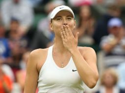 La rusa de 27 años se coloca en la siguiente ronda de Wimbledon sin complicaciones. AFP /