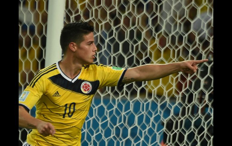 James Rodríguez festeja su segundo gol en el enfrentamiento ante Uruguay. AFP /