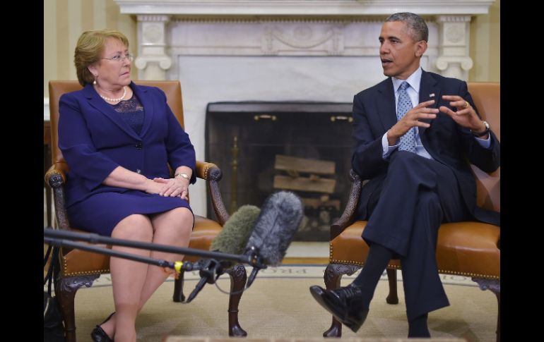 Obama se refiere a Bachelet como ''su segunda Michelle favorita'' (detrás de su esposa y primera dama). AFP /