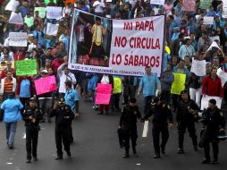 Manifestantes bloquean el Anillo Periférico en la Ciudad de México. SUN /