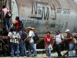 La mujer detenida trasladaba ilegalmente a Estados Unidos a ocho hondureños, entre ellos cinco menores de edad, y tres mujeres. ARCHIVO /