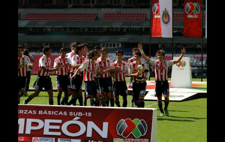 'Coca' González era buscador de talentos para el Pachuca y el América y ahora manejará Fuerzas Básicas Chivas. ARCHIVO /