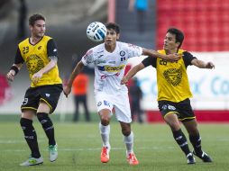 La única anotación de Leones Negros fue al minuto 38 por conducto de Édgar González. MEXSPORT /