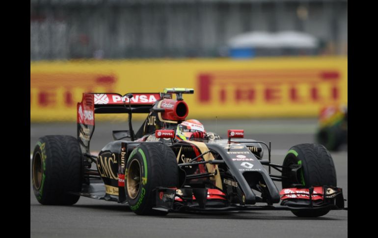 El venezolano podrá, no obstante, tomar la salida en la carrera de mañana en Silverstone desde la vigésima posición. AFP /