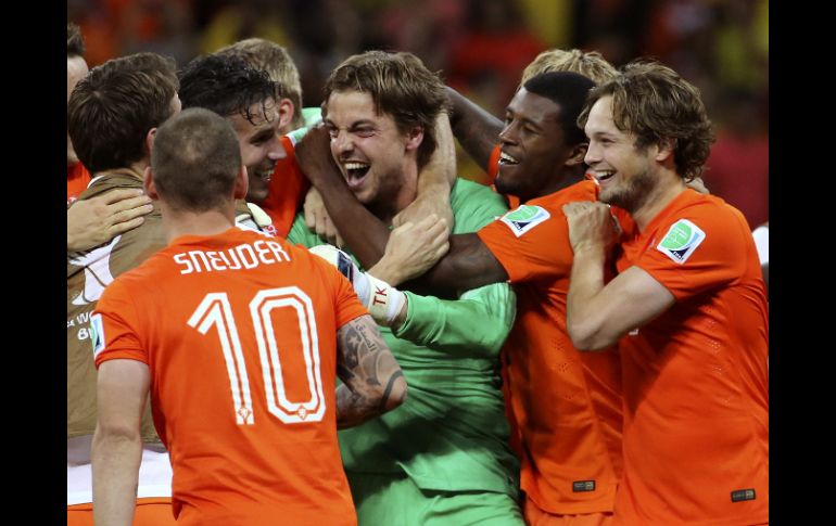 La Selección de Holanda logra el pase a semifinales al imponerse este sábado a Costa Rica (0-0; 4-3 en penales). EFE /