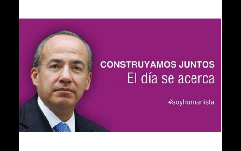 Usuarios de redes sociales circulan una imagen de Felipe Calderón con el hashtag #soyhumanista. ESPECIAL /