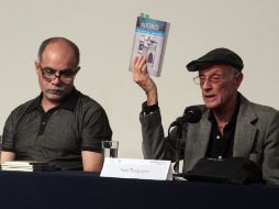 Saúl Ibargoyen y Khaled Chami en la presentación del libro en la sala Manuel M. Ponce de Bellas Artes. NTX /