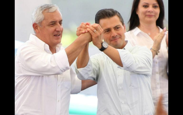 El lunes, Peña Nieto lanzó junto con Pérez Molina el Programa Frontera Sur en Chiapas. ARCHIVO /