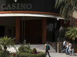 La Dirección General de Juegos y Sorteos es la responsable de vigilar a los 344 casinos que existen en el país. ARCHIVO /