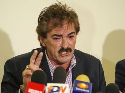 Ricardo La Volpe ya habló con algunas personas de la Asociación de Futbol paraguayo. ARCHIVO /