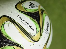 El balón con que se jugará la gran final de la copa del Mundo Brasil 2014. AFP /